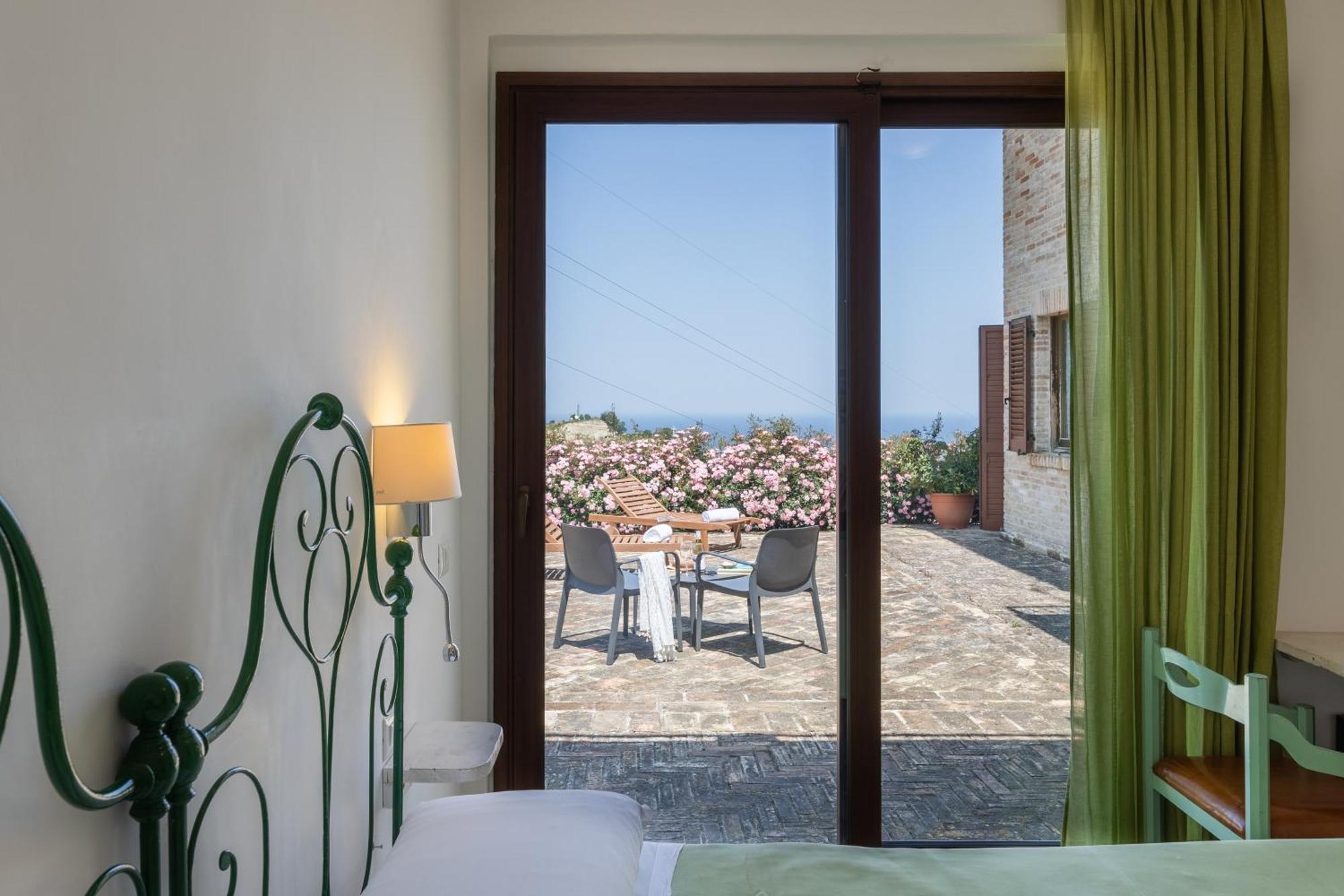 סן בנדטו דל טרנטו Villa Cri Cri B&B Di Charme מראה חיצוני תמונה