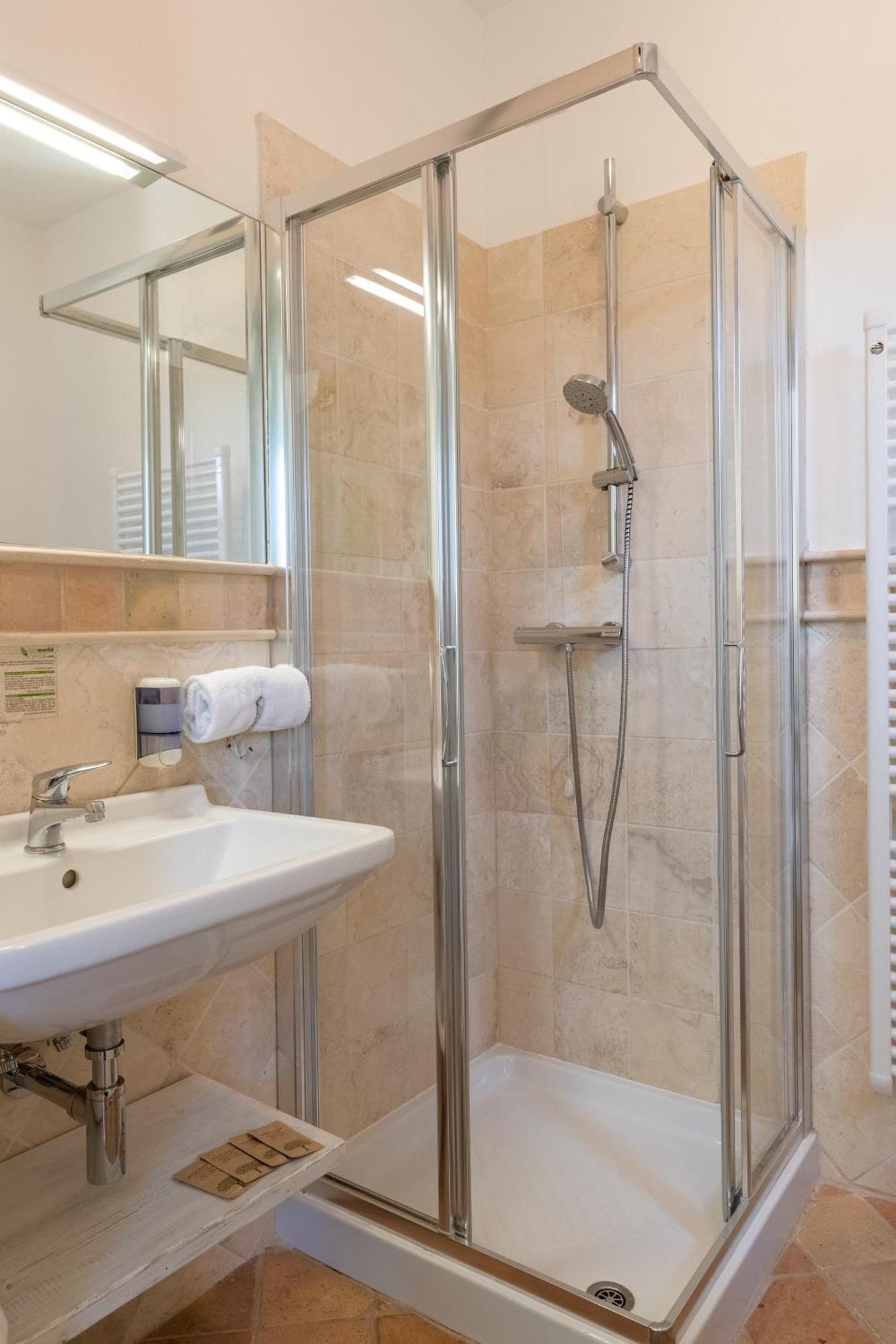 סן בנדטו דל טרנטו Villa Cri Cri B&B Di Charme מראה חיצוני תמונה